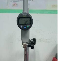 Digital height gauge