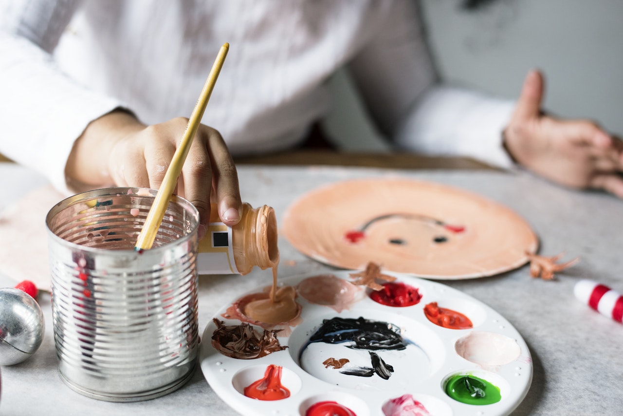 DIY Plastic Projects You Can Make Out of Old Plastic from Molding Companies