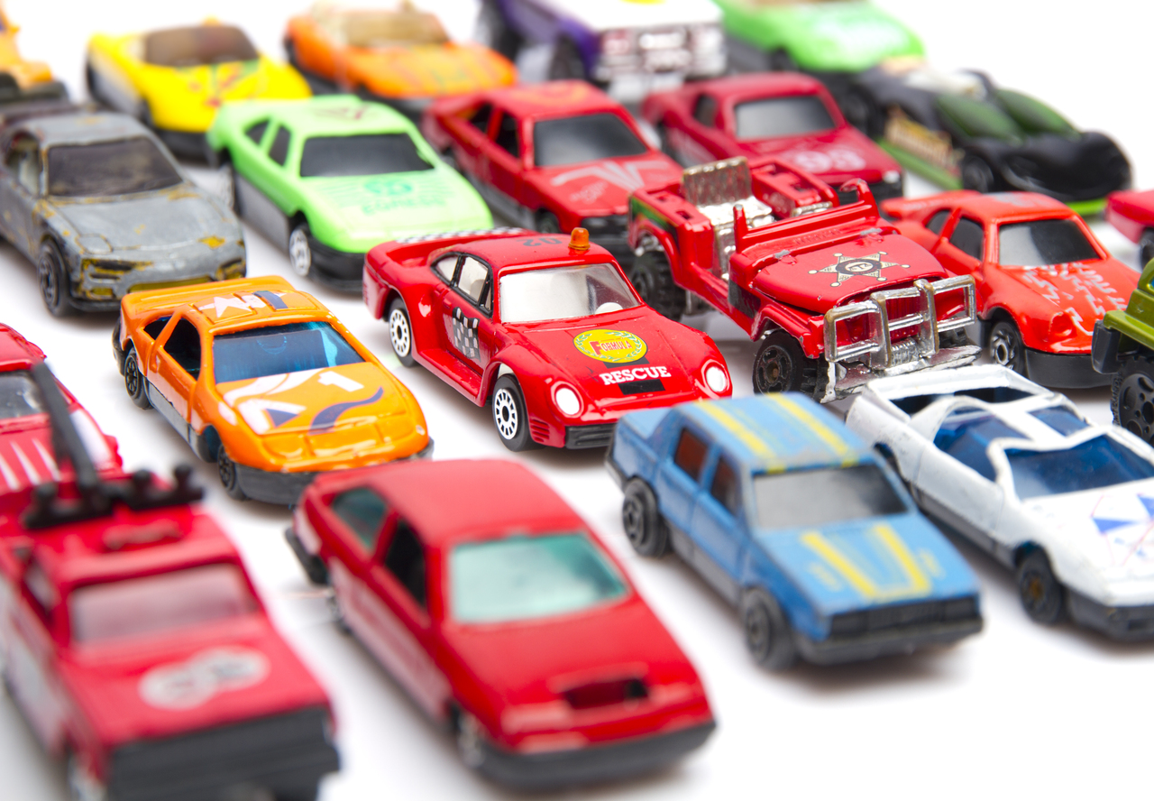 How to Add Designs and Prints on Plastic Products