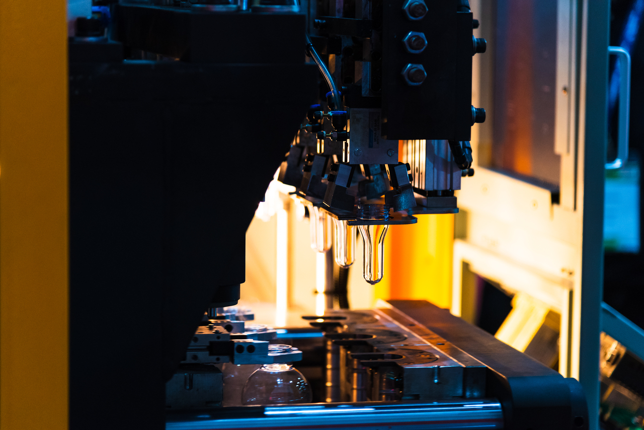 What are the Different Types of Plastic Manufacturing?
