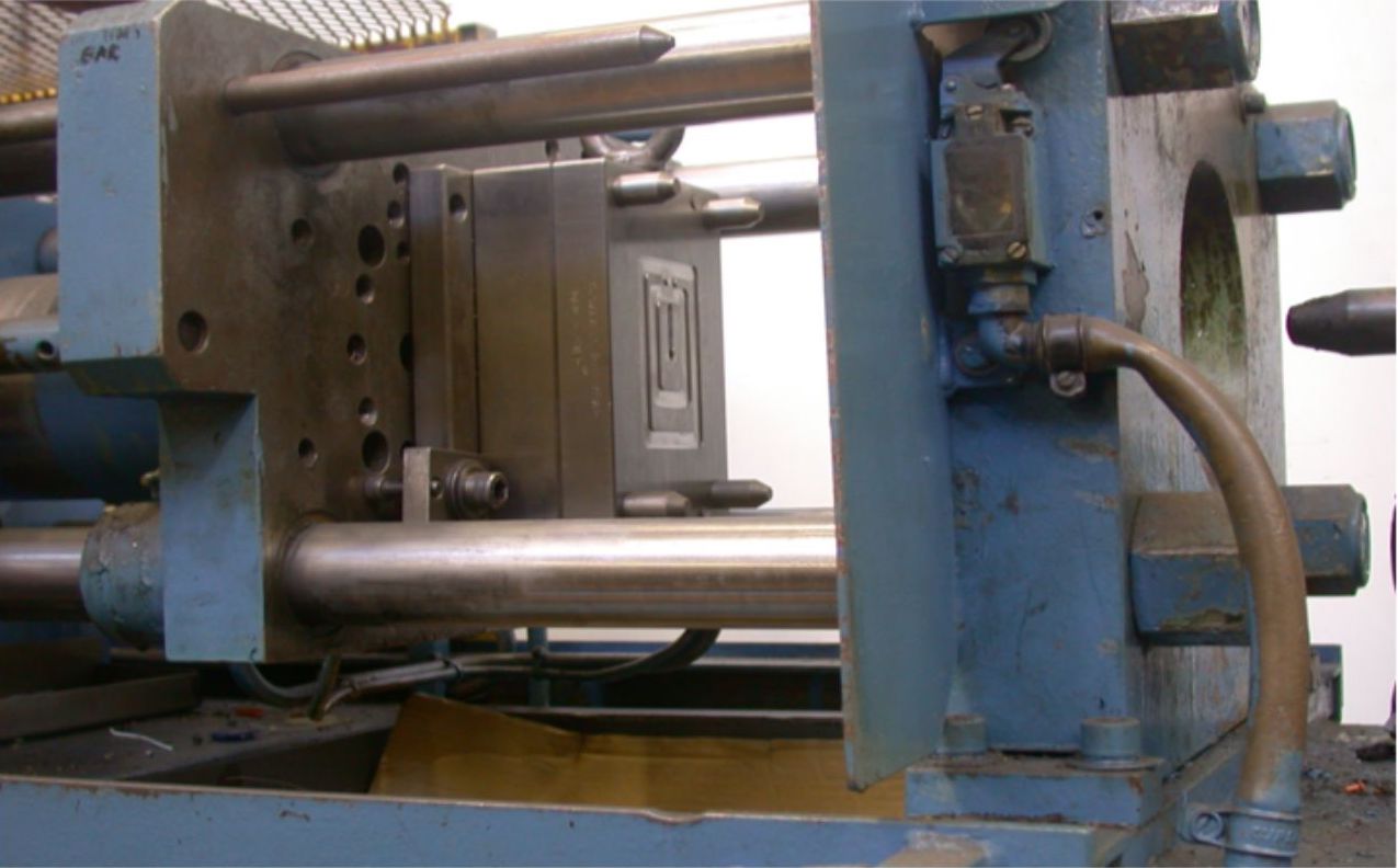 What Are the Benefits of a Hot Runner Mold?