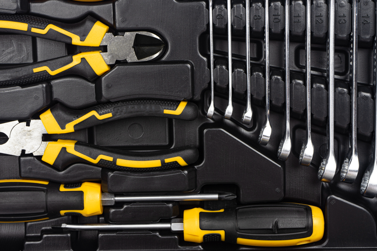 The 5 Benefits of Insert Molding For Your Plastic Parts