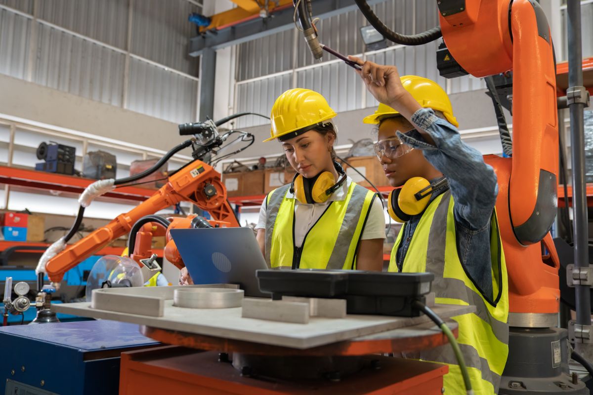 Knowledgeable about the software used for plastic molding