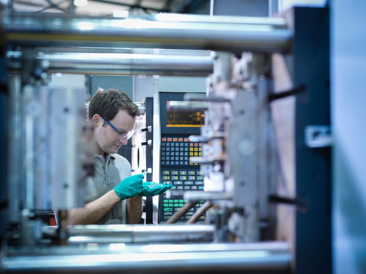 4 Top Skills Required For Plastic Mold Makers