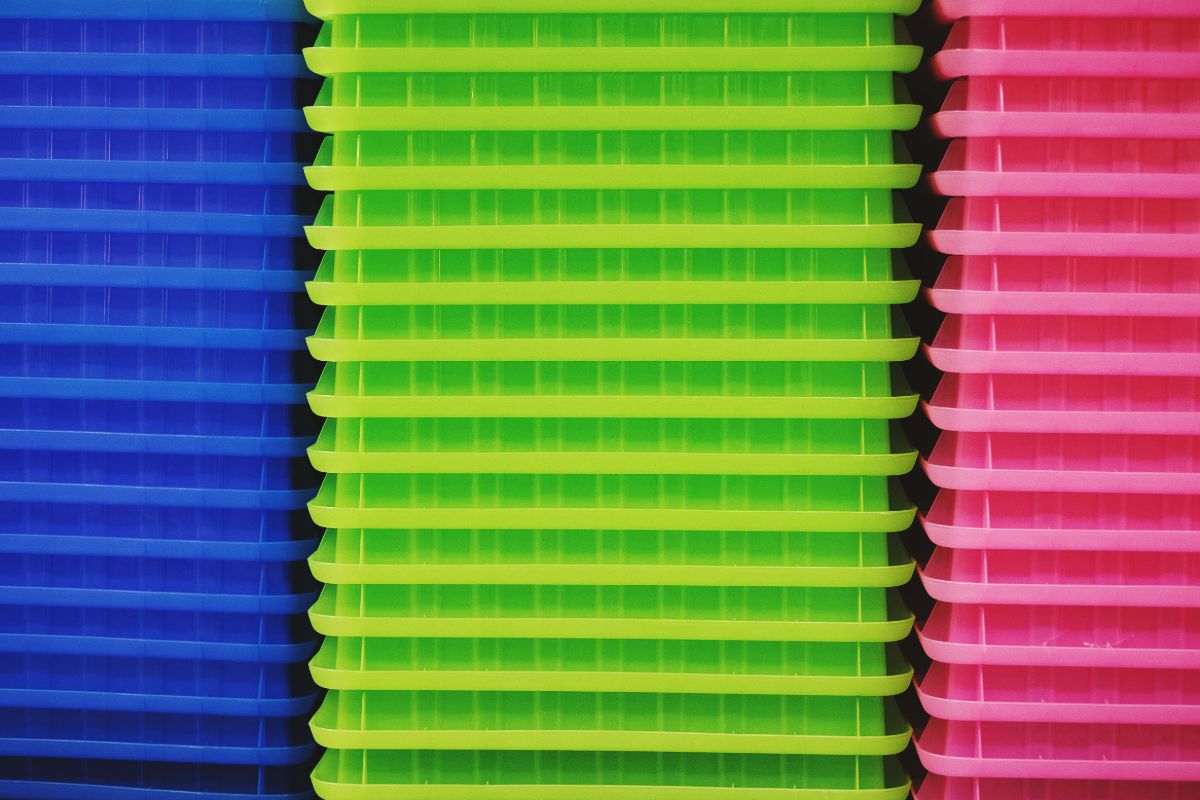 Reasons to Invest in Plastic Collapsible Storage Bins for Your Business
