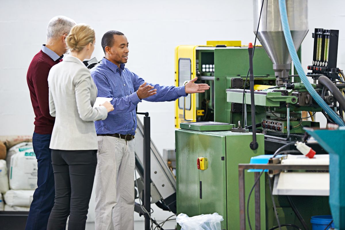 What is Large-Part Plastic Injection Molding?