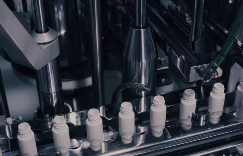 How Customized Large Injection Molding Works