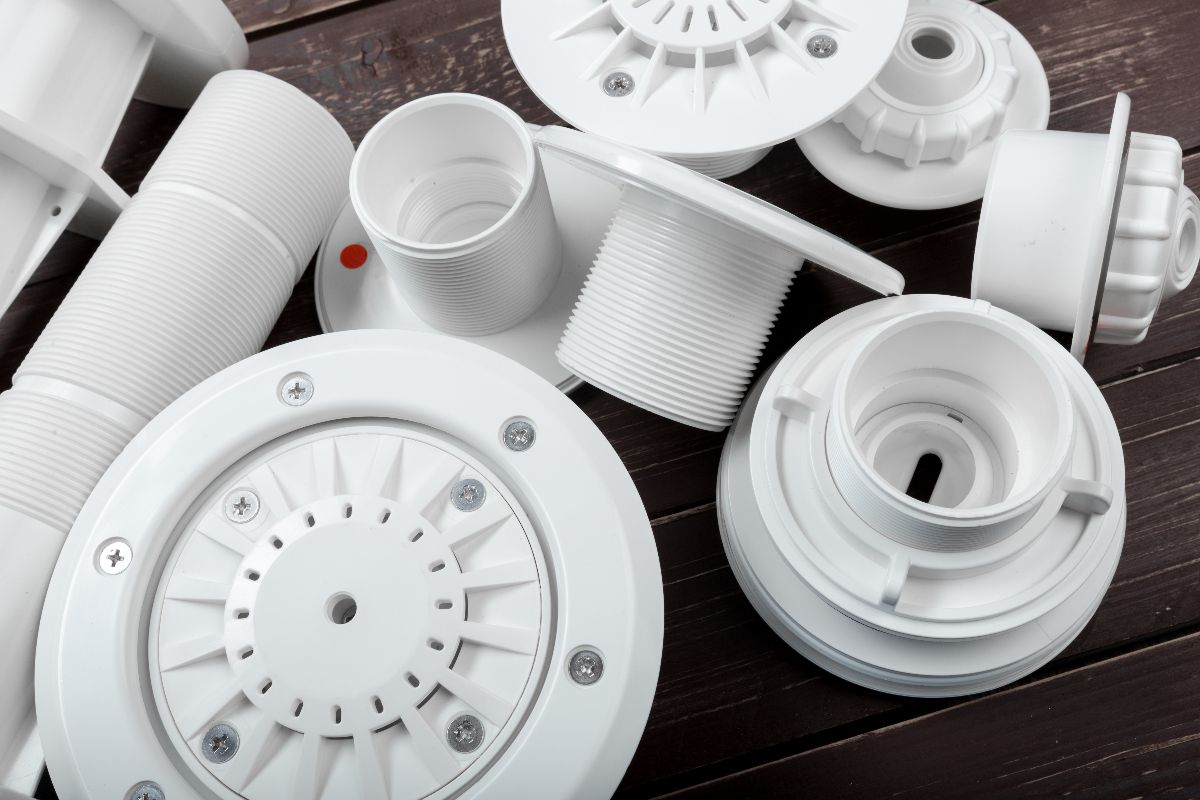 Plastic products manufactured through large plastic injection molding