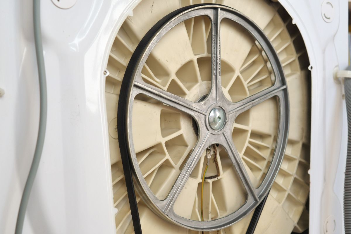 Parts of large appliances made through large injection molding