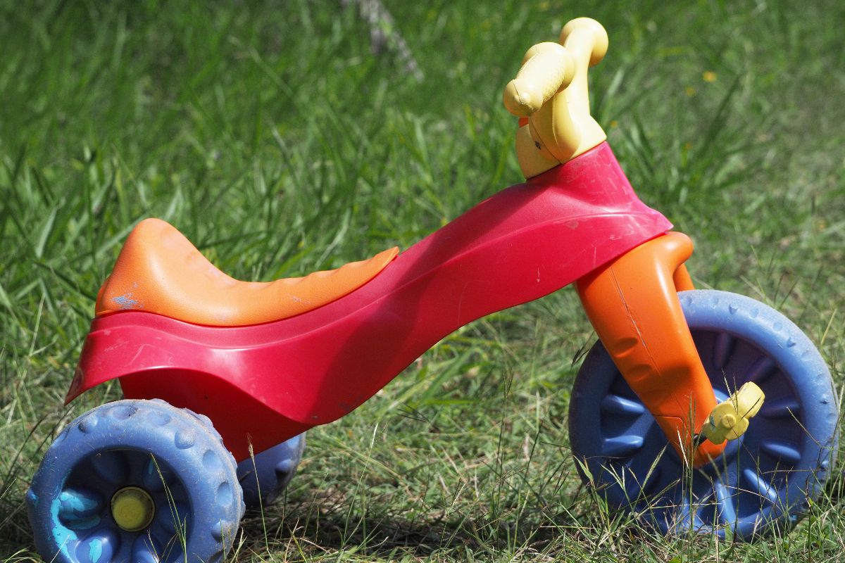 ride-on toys made via large-part injection molding