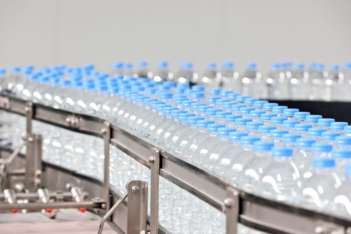 7 Benefits of Working with a Single-Source Injection Molding Associate